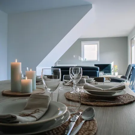 Breeze-vakantiewoning Zee & Polder Met Tuin, Dicht Bij Zee بيت للعطل