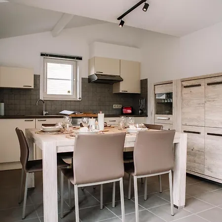 Vakantiewoning Zee & Polder Met Tuin, Dicht Bij Zee Casa de Férias